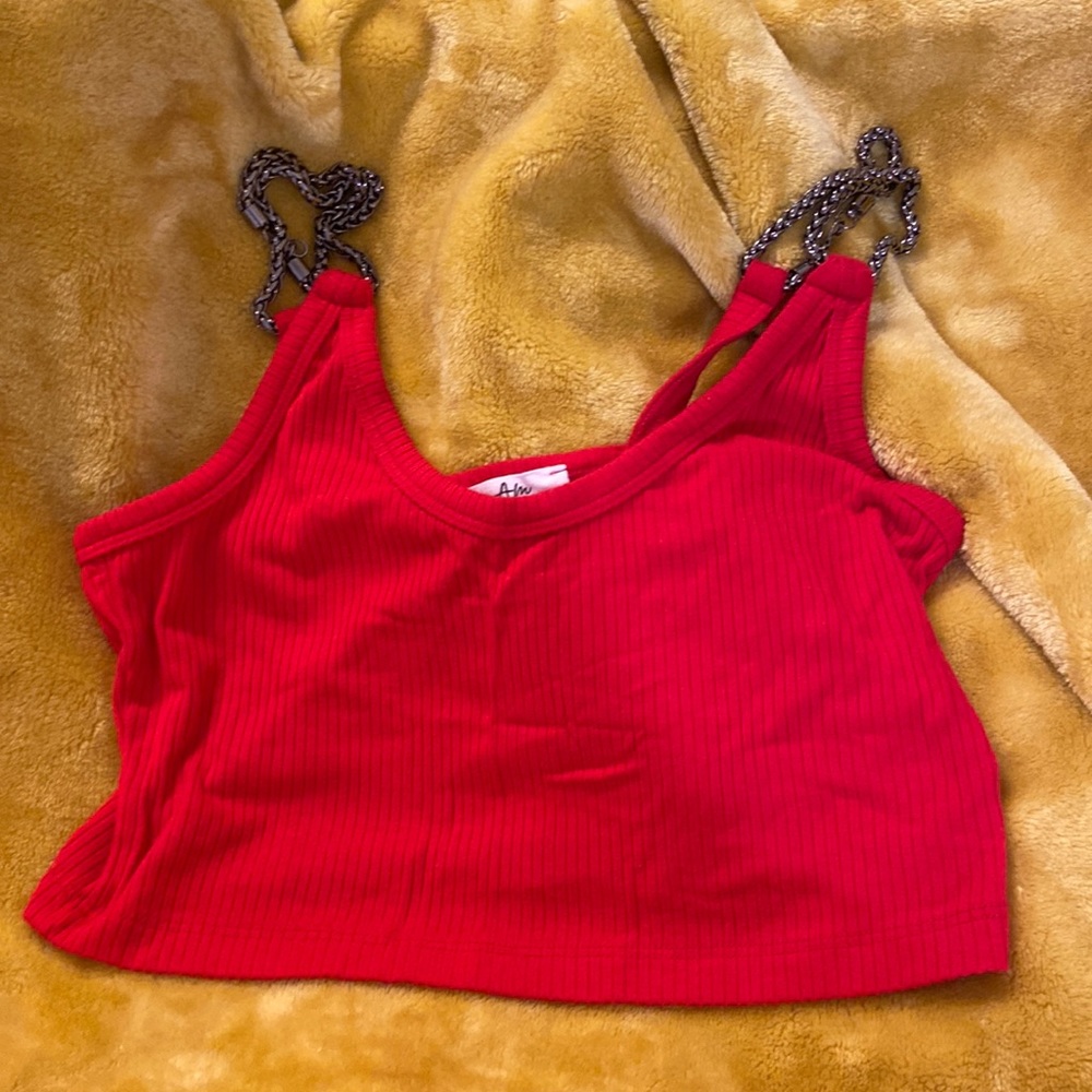 LF STORES- EMMA&SAM Chain Strap Crop Tank RED- Small